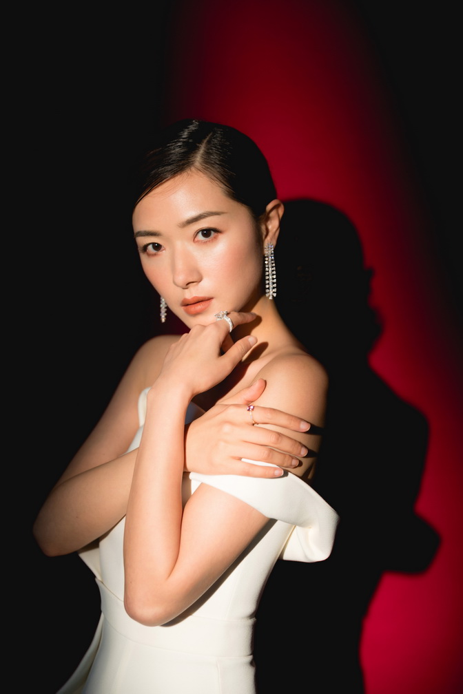 Chopard萧邦品牌大使王源、演员段奕宏、邓婕、关晓彤、万茜与蒋璐霞纷纷受邀出席活动,佩戴Chopard萧邦艺术杰作于此璀璨之夜共襄盛举。